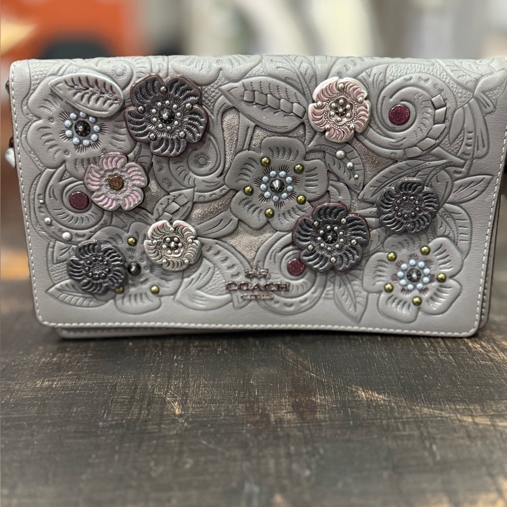 Coach Callie Tea Rose Crossbody Wallet